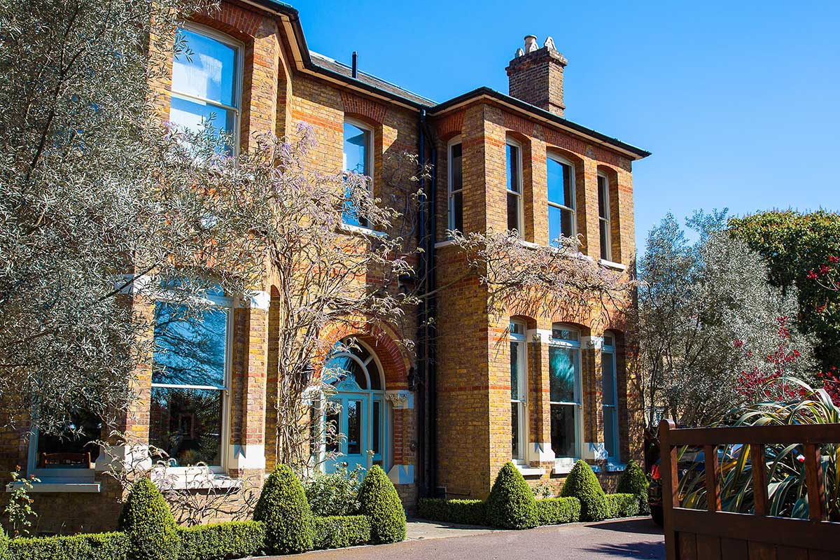 Fineo Vaccum Glazing Cambridge