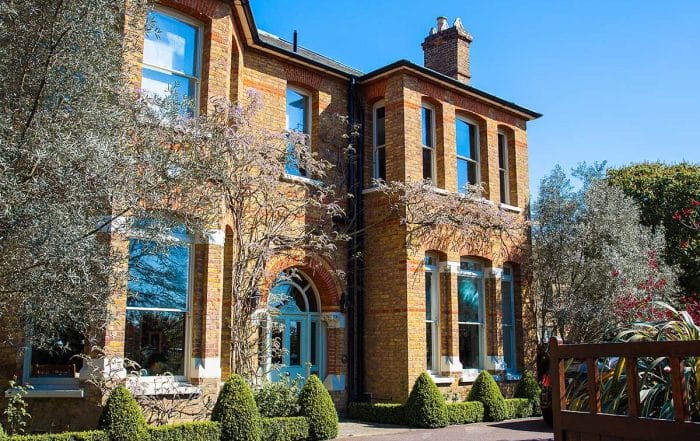 Fineo Vaccum Glazing Cambridge