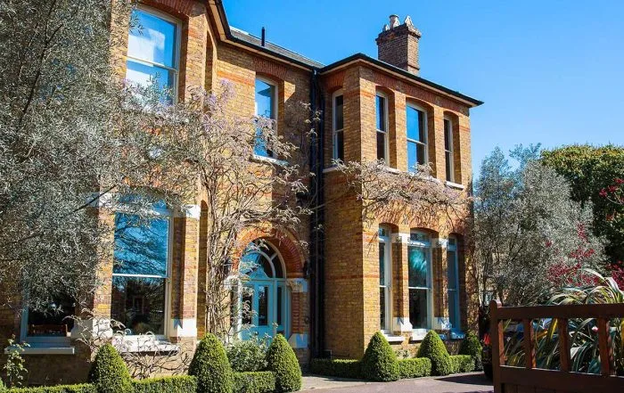 Fineo Vaccum Glazing Cambridge
