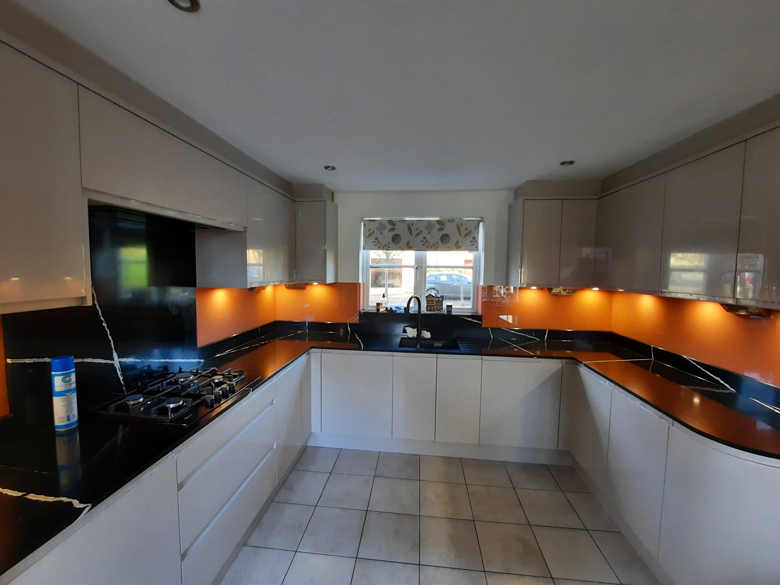 Cambridge Metallic Glass Splashback