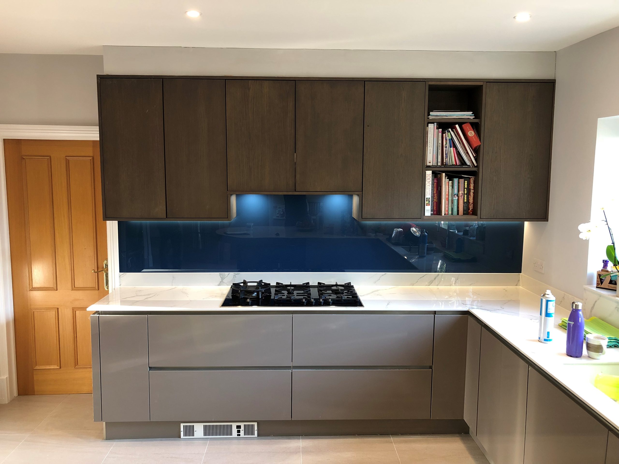 Cambridge Glass Splashback